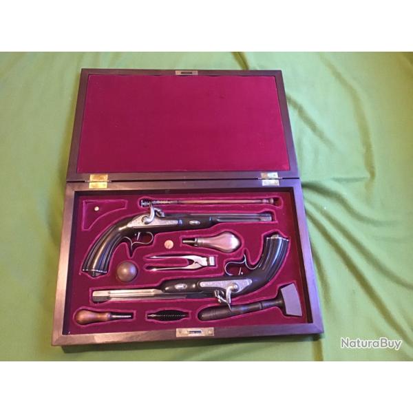 MAGNIFIQUE COFFRET AVEC PAIRE DE PISTOLETS LEPAGE DE TIR � PR�CISION DISCIPLINE KUCHENREUTER