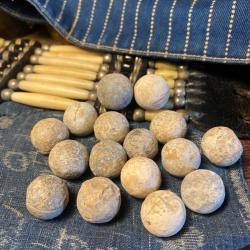 Lot de balles pistolets et mousquets &agrave; silex 16mm / 17mm