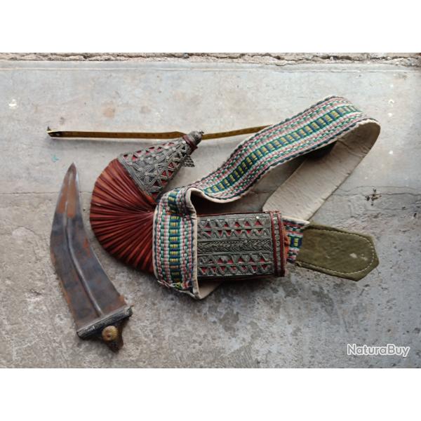 Poignard jambiya avec son fourreau