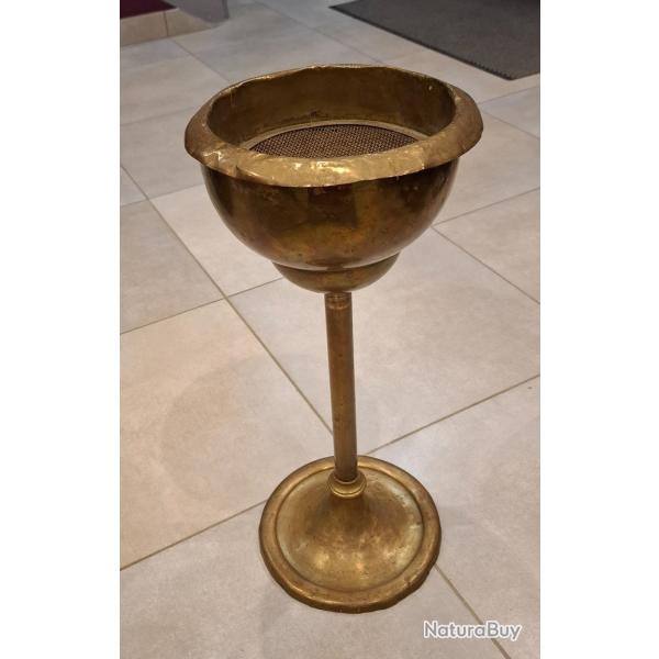 Crachoir de bar Belge