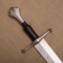 &Eacute;p&eacute;e forg&eacute;e en acier de bas fourneau