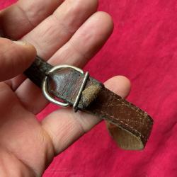 Bretelle en cuir, pas de prix de r&eacute;serve