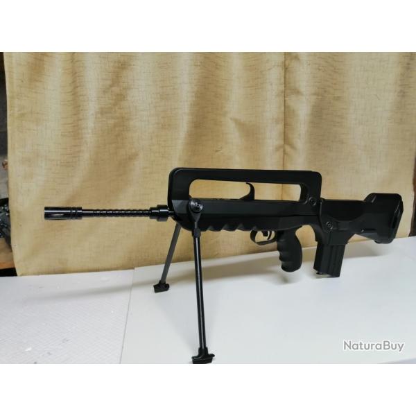 Famas F11 / 22 lr.