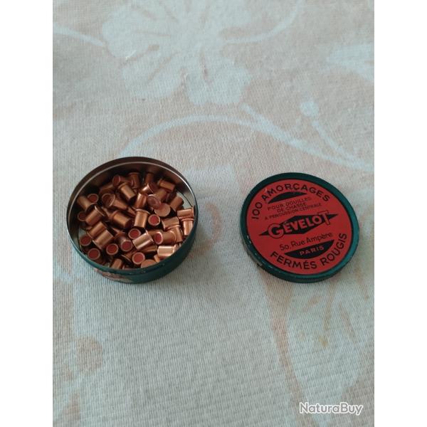 Environ 50 amorces gevelot �tat neuf, objet de collection dans sa bo�te d'origine d'origine.