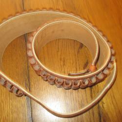 CARTOUCHIERE EN CUIR TRES EPAIS  CALIBRE 410