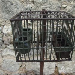 Cages a grives(ou autres) plastiques comme neuves.