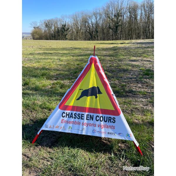 PANNEAUX DE SIGNALISATION TRIPODE