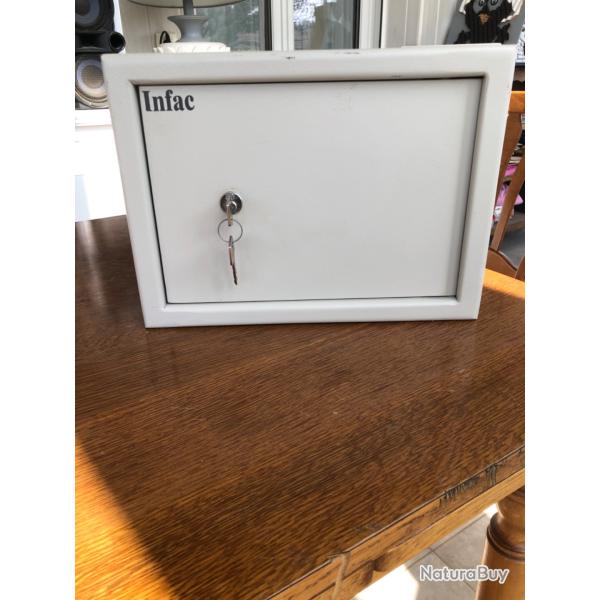 COFFRE FORT ARMES DE POING INFAC