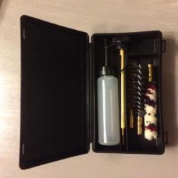 Kit de nettoyage 9mm. &Eacute;tat neuf.