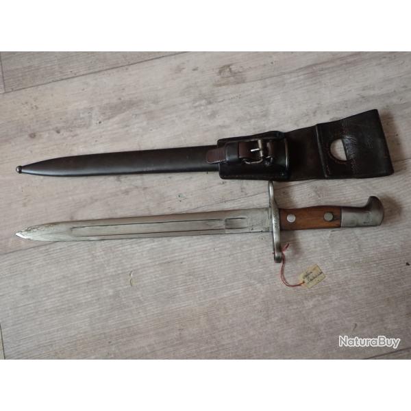 286056 Baionnette Suisse : fusil Rubin Schmidt 1889, 89/96 - Mdle 1900 � ergot. Avec porte fourreau