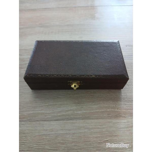 Lot de six petites cuill�re en argent