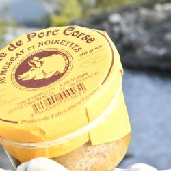 Terrine de porc corse au muscat et noisettes