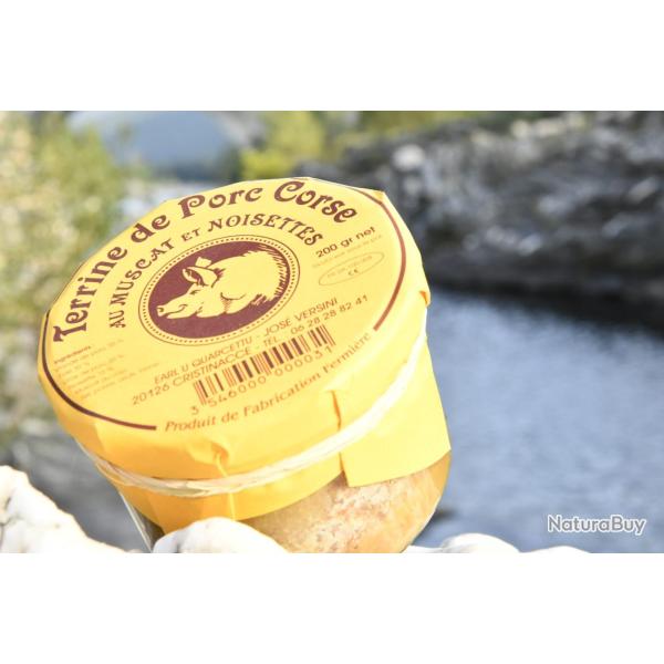 Terrine de porc corse au muscat et noisettes