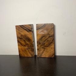 Superbe plaquettes en noyer Fran&ccedil;ais pour manche de couteaux ou dagues !!! n*7