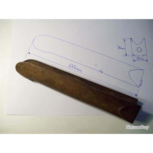 bois de devant de carabine ou fusil ancien voir les photos