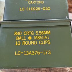 lot de 2 boites &agrave; munitions vides us calibre 5,56