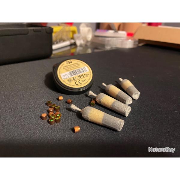 Pack 12 cartouches papier poudre noire cal 44 + 12 amorces , charge 1,2 grammes de PNF2,