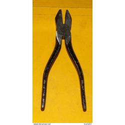 PINCE FORVAL DE 1952 ,  MONTEUR DE LIGNE DES TRANSMISSIONS DE L'ARMEE DE TERRE  FRANCAISE , PERIODE