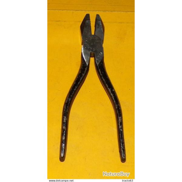 PINCE FORVAL DE 1952 ,  MONTEUR DE LIGNE DES TRANSMISSIONS DE L'ARMEE DE TERRE  FRANCAISE , PERIODE