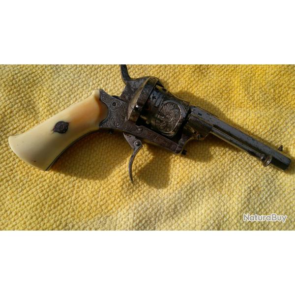 revolver 7mm grav� nyckel�