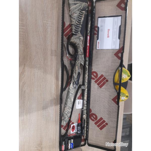 Benelli super black eagle 3 calibre 12 89 �ta neuf
