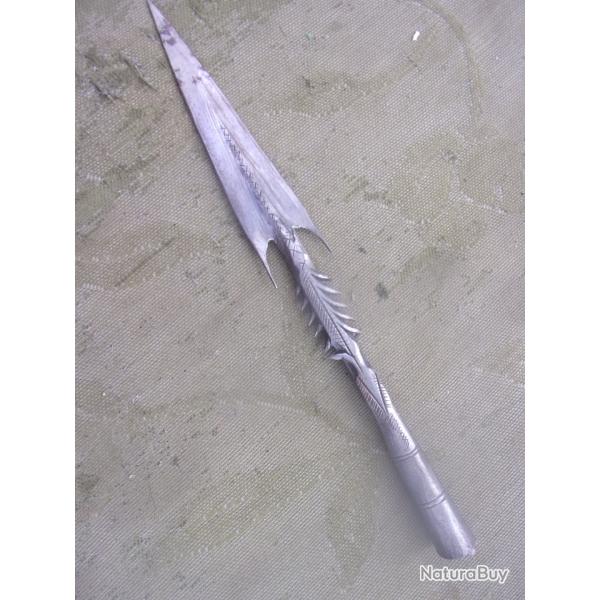 pointe de lance africaine long;  29,9  cm