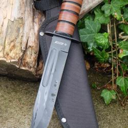 Couteau Tactical Marines Combat Fighting Lame Acier 3Cr13 Black Manche Cuir Etui Nylon Style Ka-bar