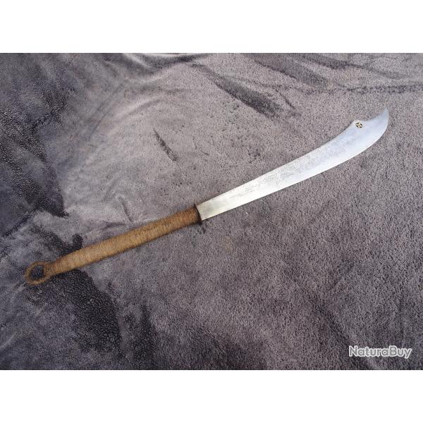 Beau sabre Cimeterre fin XIX si�cle.