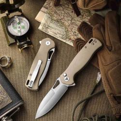 Couteau Trivisa Crateris Lame Acier 14C28N Satin Manche Tan G10 Button Lock TVTY16G14