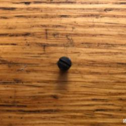 Pistolet &agrave; plombs Diana P5 Magnum: Vis avant de fixation sur le tube principal