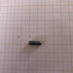 Crosman 1377: rivet du piston au bras d'armement d'origine