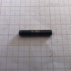 Diana 25: rivet de fixation de la d&eacute;tente dans le tube