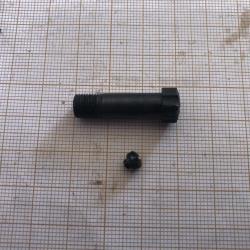 Diana 25: Grosse et petite vis de fixation entre le tube principal et le canon