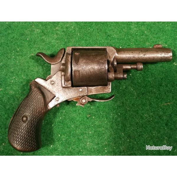 Revolver Bulldog cal. 7mm 1� sans prix de reserve.