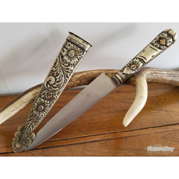 GRAND COUTEAU DE GAUCHO  ARGENTIN " JU-CA ".