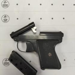 Pistolet le fran&ccedil;ais cal 6.35mm.