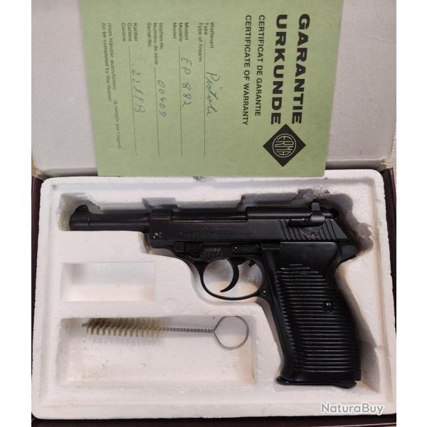 Pistolet ERMA mod�le EP 882 (type P38) - Cal .22 LR - Boite origine (New Old Stock)