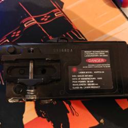 Laser et illuminateur infrarouges pleine puissance Insight PEQ-2A