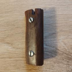 PAIRE DE PLAQUETTES EN BOIS POUR BA&Iuml;ONNETTE K-98