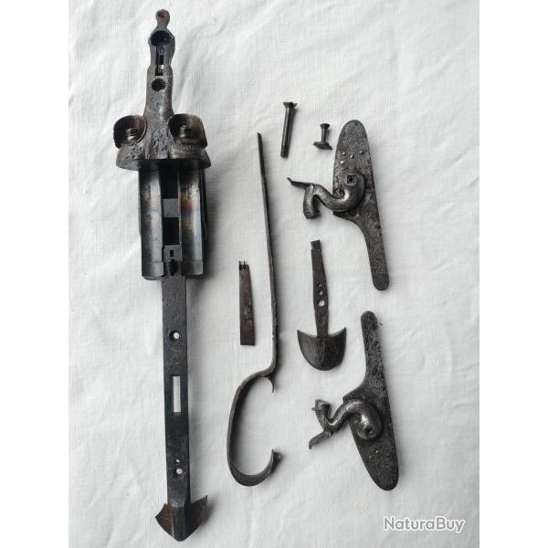 Pi�ces anciennes fusil Lefaucheux brevet� 1876 - m�canismes, chiens, bascule - arme � broche XIXe