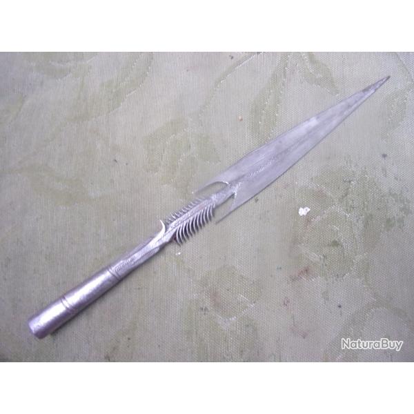 pointe de lance africaine  de long. 35,7  cm