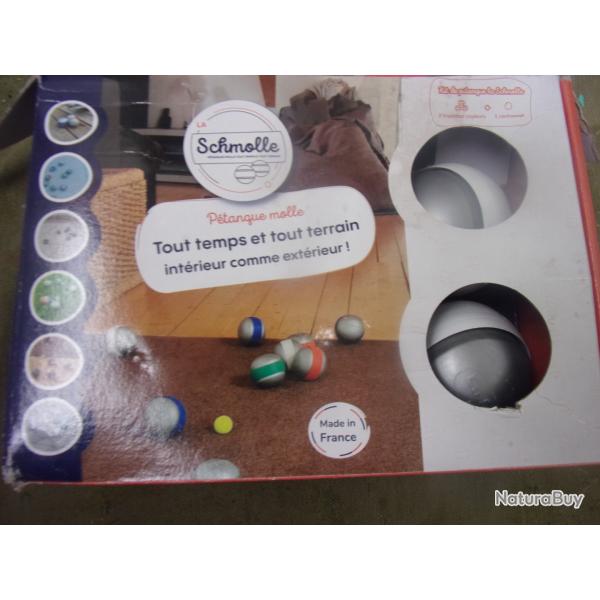 p�tante d'int�rieur  (boules molles)