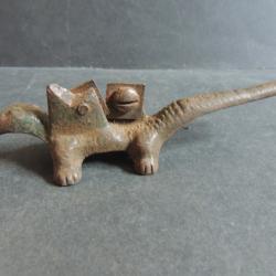 Aiguiseur &agrave; couteaux ancien en fonte Fetiche