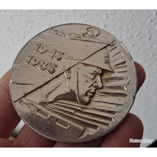 M�DAILLE COMM�MORATIVE URSS 40eme ANNIVERSAIRE VICTOIRE II GUERRE MONDIALE