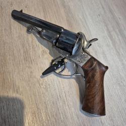 Revolver &agrave; broche