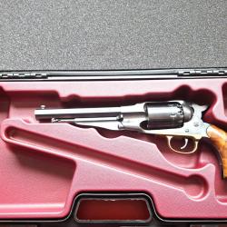 Rare revolver Remington Mod&egrave;le New Army 1858, calibre .36, reproduction Pietta 1978, en mallette.