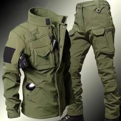 Ensemble Tactique Homme Veste et Pantalon Softshell Imperm&eacute;able avec Doublure Polaire Vert Arm&eacute;e