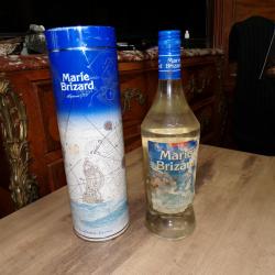 TRES ANCIENNE BOUTEILLE DE LIQUEUR MARIE BRIZARD