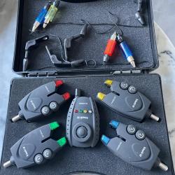 Vends d&eacute;tecteur de touche et son tripod