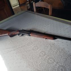 Vends quasi neuve HENRY USA 243 (sans rayure crosse et devant sans trace de coups sabot un peu abim&eacute;